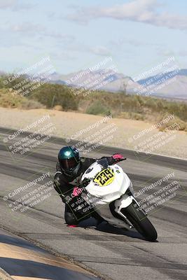 media/Nov-16-2025-Race Pace (Sun) [[8c5fa54630]]/Verified Riders/4-Turn 3 Inside (1050am)/